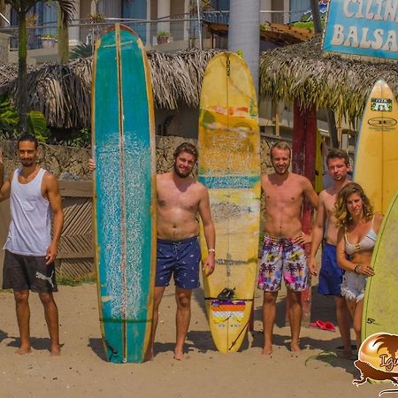 Хостел Iguana Beach House Монтаньїта Екстер'єр фото