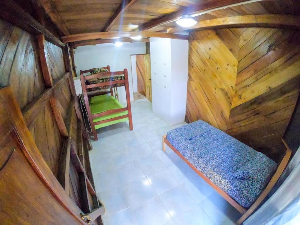 Хостел Iguana Beach House Монтаньїта Екстер'єр фото