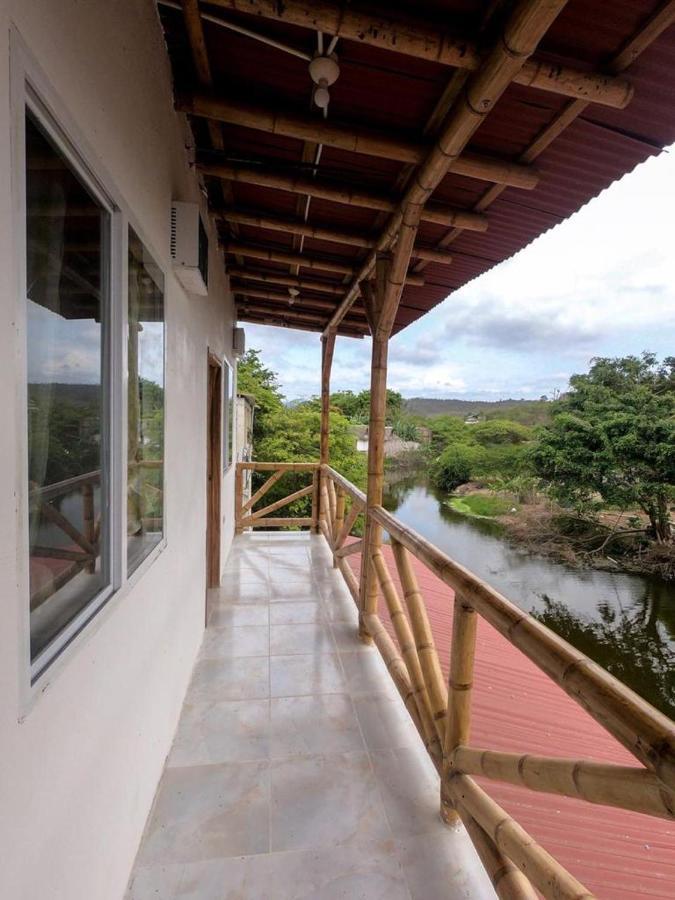 Хостел Iguana Beach House Монтаньїта Екстер'єр фото