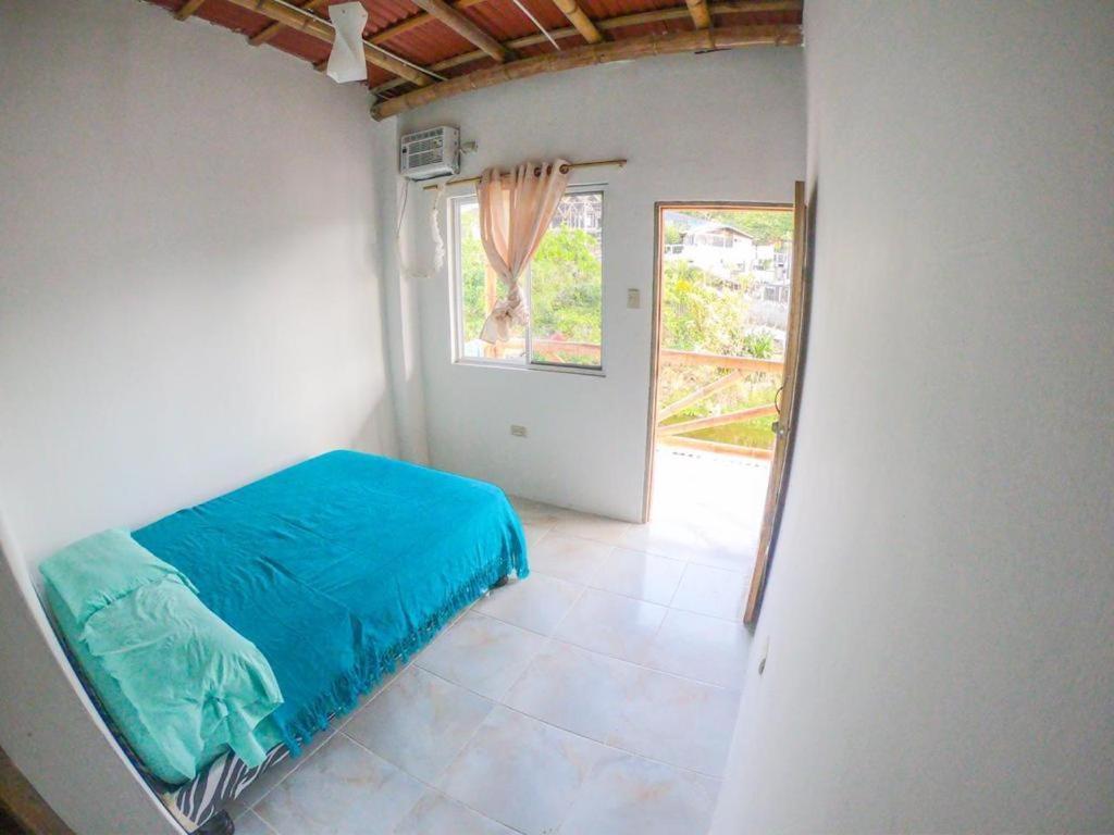 Хостел Iguana Beach House Монтаньїта Екстер'єр фото